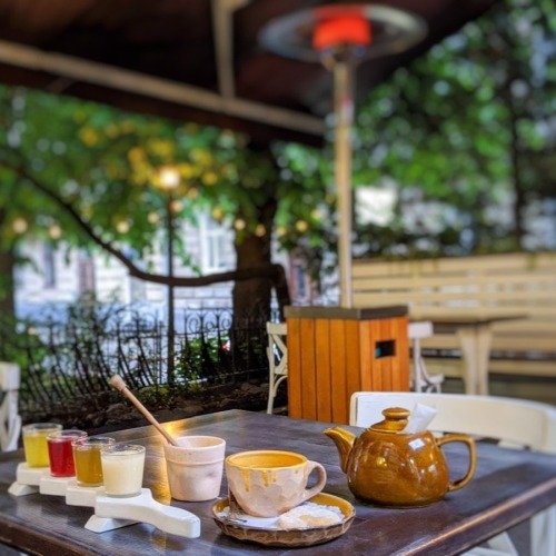 Restaurant «Beehive»